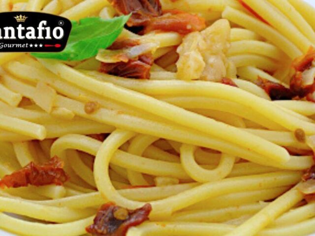 Spaghetti con i Pomodori secchi